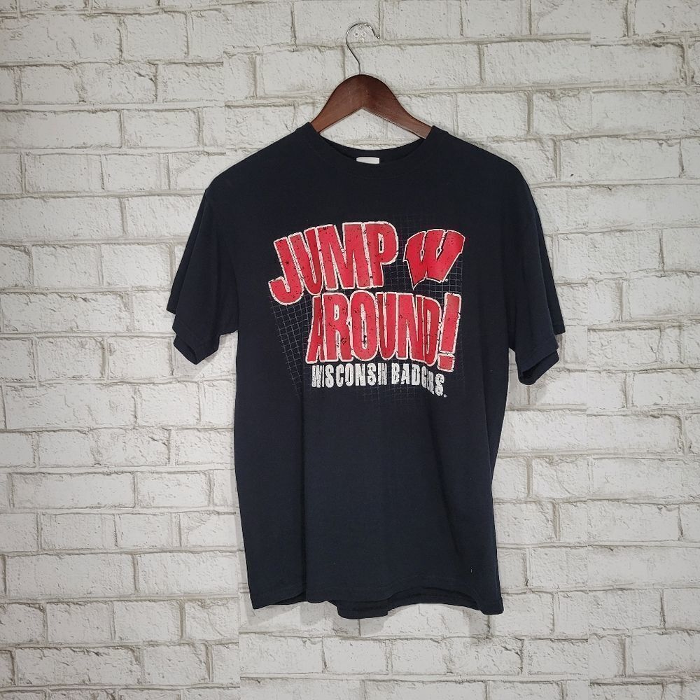 WI Badgers "Jump‎ Around" graphic tee